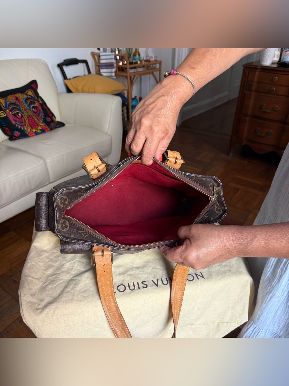 Louis Vuitton Multipli Cité Canvas Shoulder Bag (preowned) - Picture 4 of 10